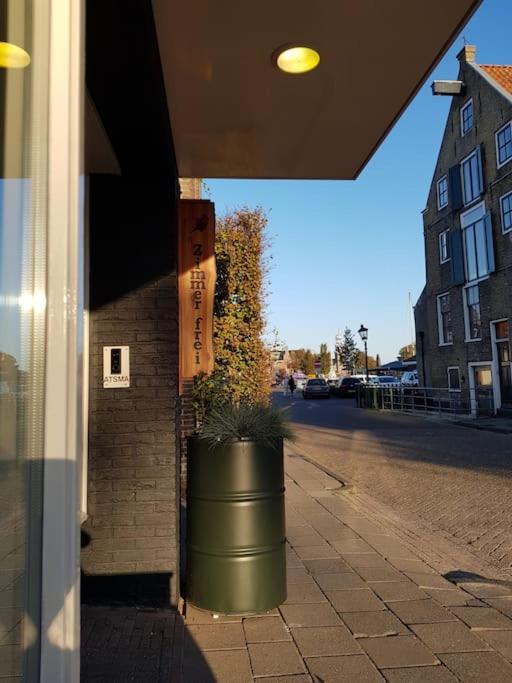 Appartement De Oliekan Small Lemmer Exterior foto